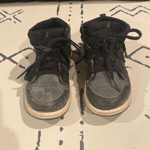 9c child high top Nikes